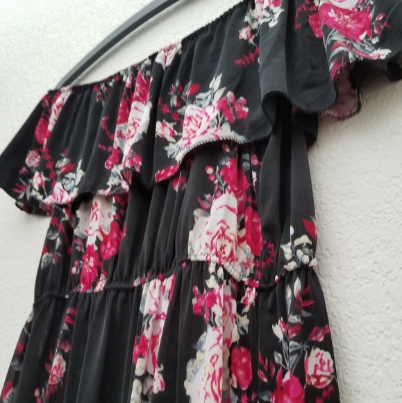 NWT Off The Shoulder Black Floral Mid Length Dress - Picture 2 of 3